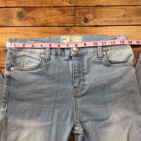 Fp Free Poeple ripped jeans skinny distressed light blue lightweight  size 26 - Picture 6 of 11